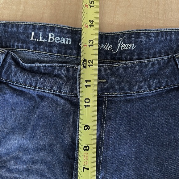 L.L. Bean Women's Blue Denim Jeans Sz 18W Regular High Rise Stretch Straight Fit - Picture 9 of 10